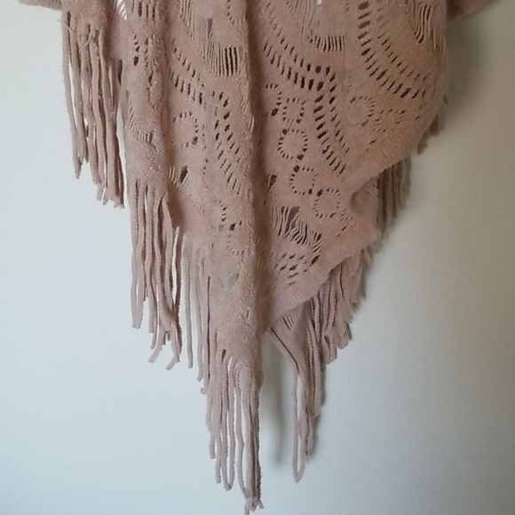 Anthropologie Do Everything In Love Sabrina Poncho - Picture 4 of 8